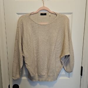 Tahari Cream Knit Crew Neck Sweater Relaxed Fit
